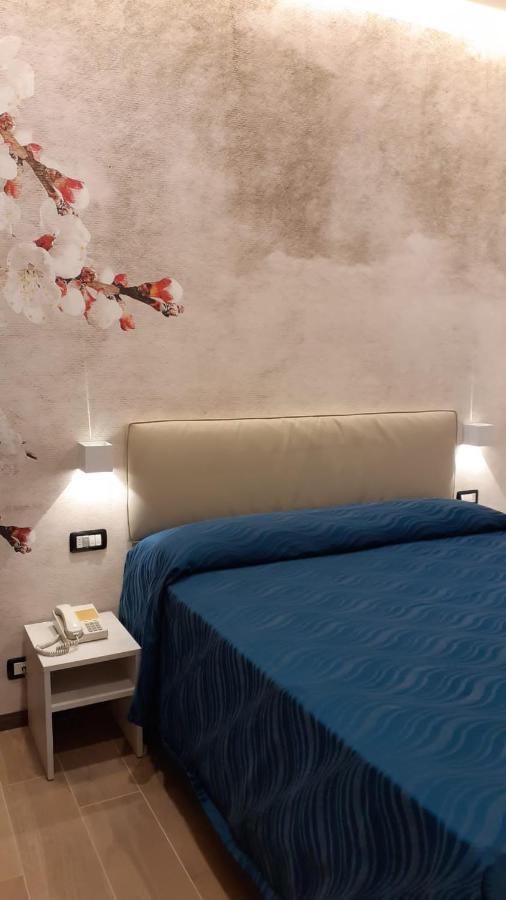 ריצ'יונה Hotel Marilena מראה חיצוני תמונה
