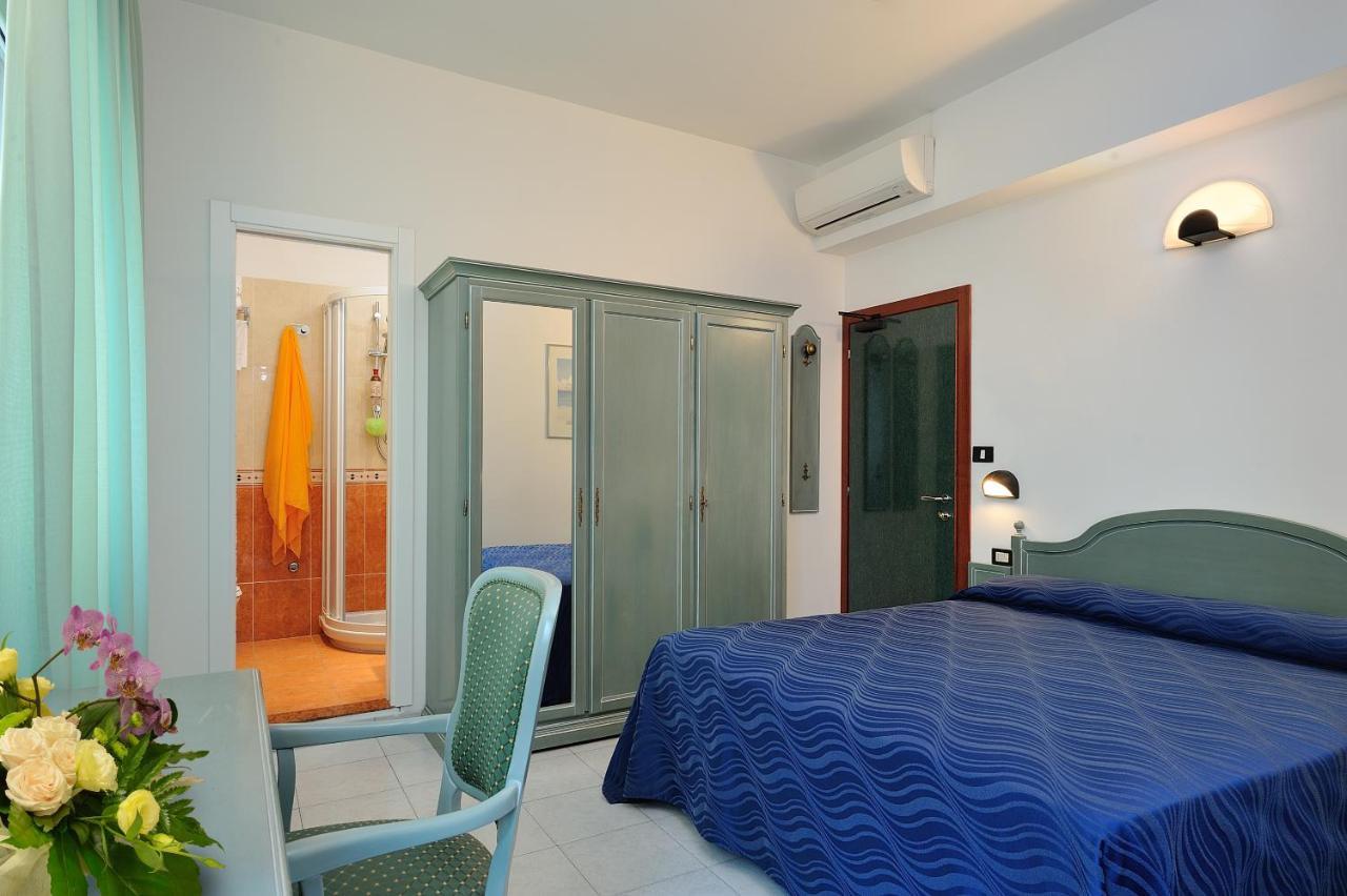 ריצ'יונה Hotel Marilena מראה חיצוני תמונה
