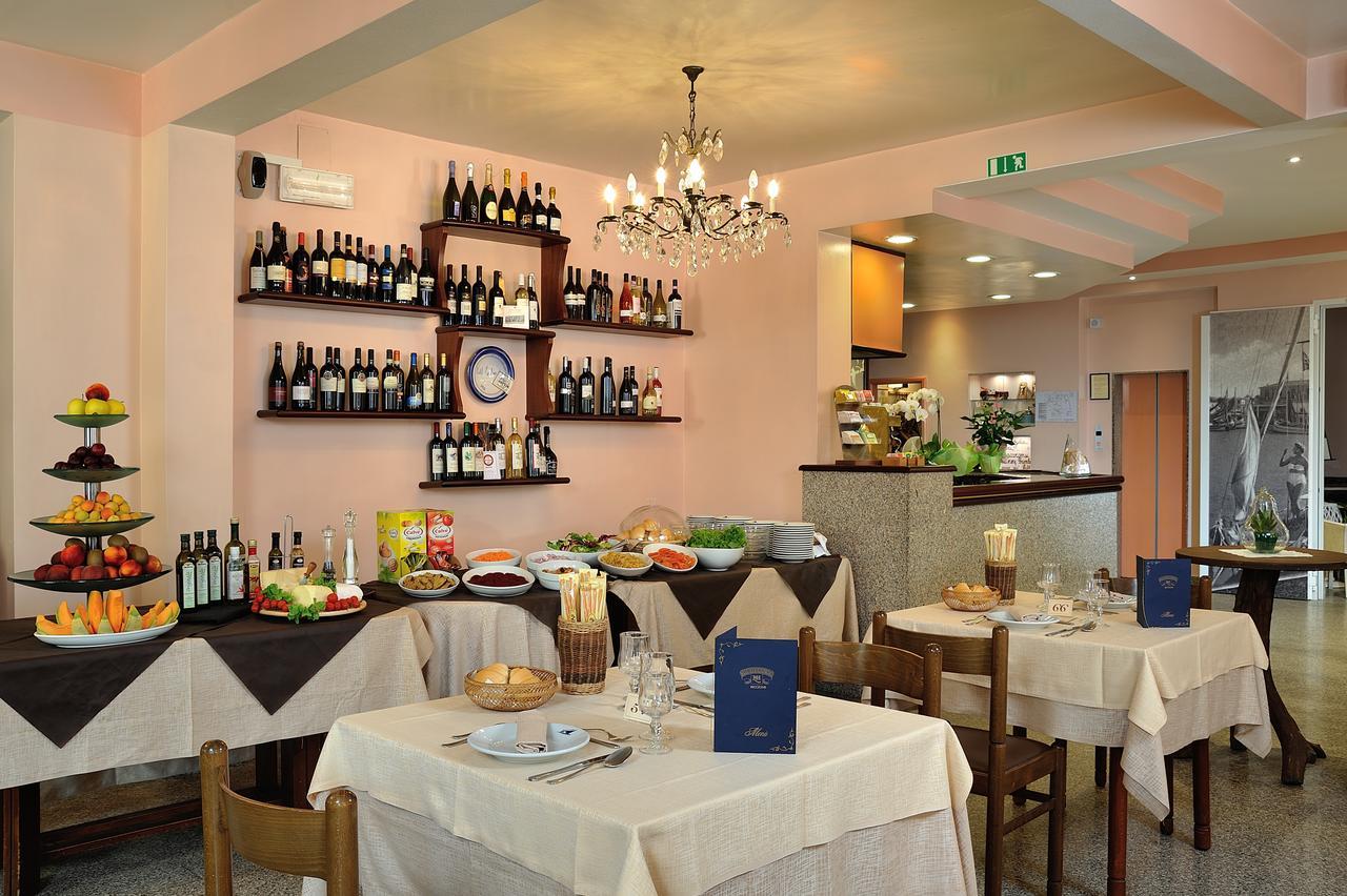ריצ'יונה Hotel Marilena מראה חיצוני תמונה