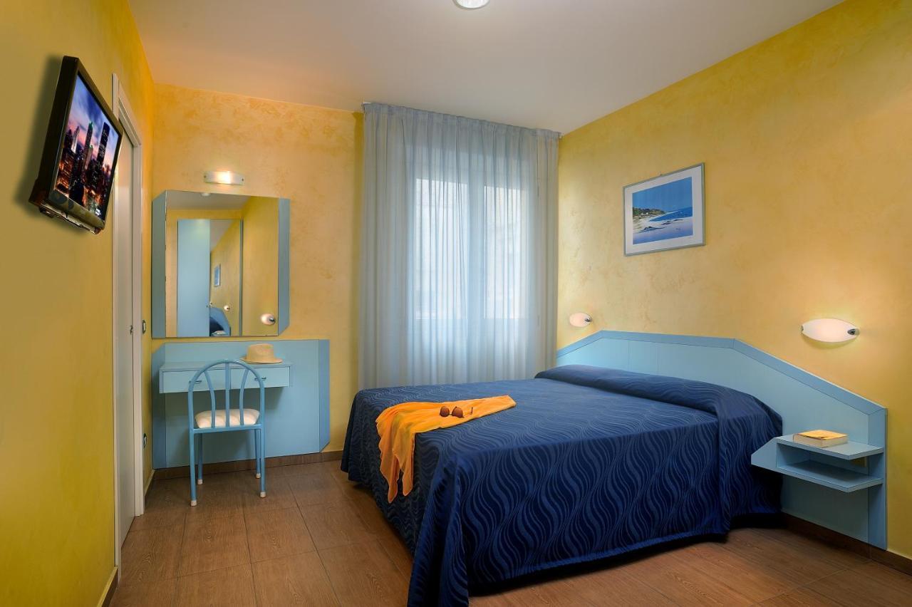 ריצ'יונה Hotel Marilena מראה חיצוני תמונה